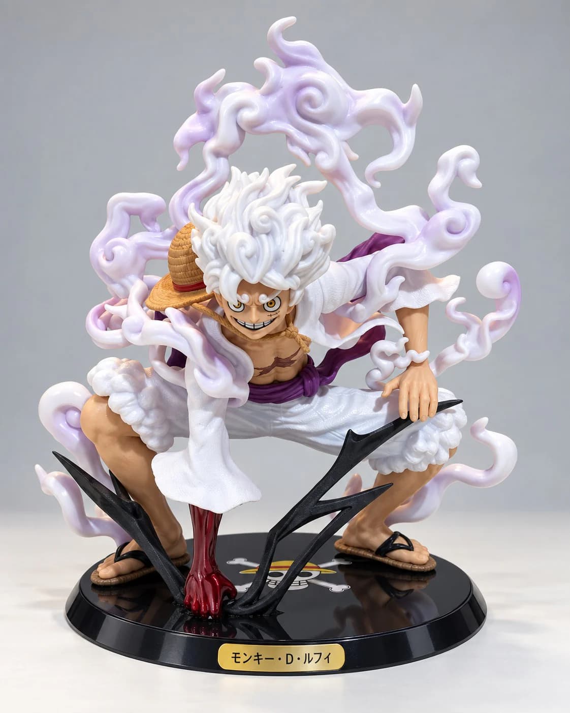 Action Figure Luffy Gear 5 - Base Jolly Roger